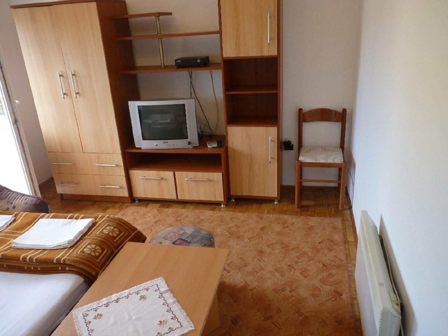 Apartment With A Parking Space - 13242 Zadar